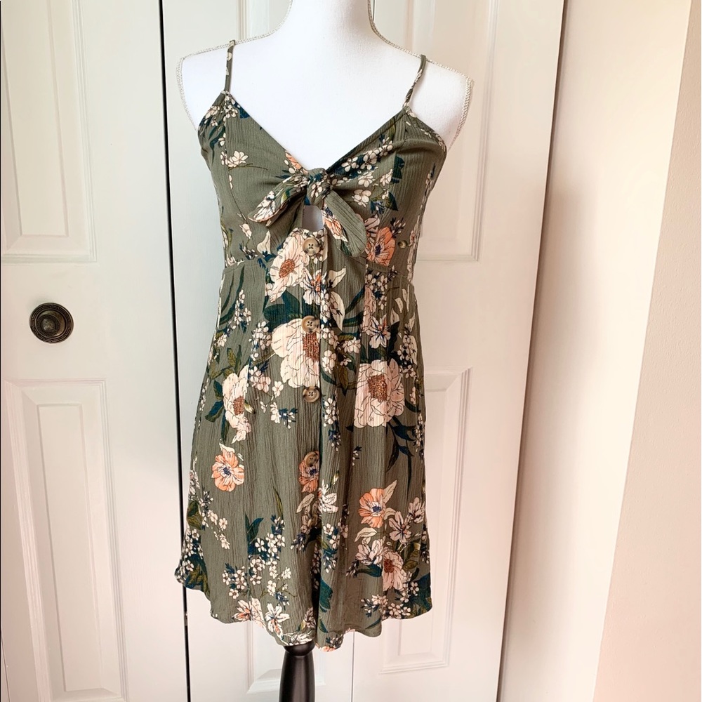 🏝Olive Green Dress🏝